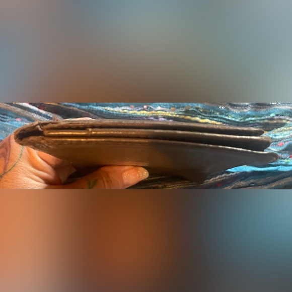 Brown Louis Vuitton epi-leather long wallet. Measures approximately 7 x 4”. GUC - Picture 9 of 14